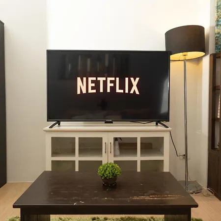 Skyline Escape With Netflix, Books And Games